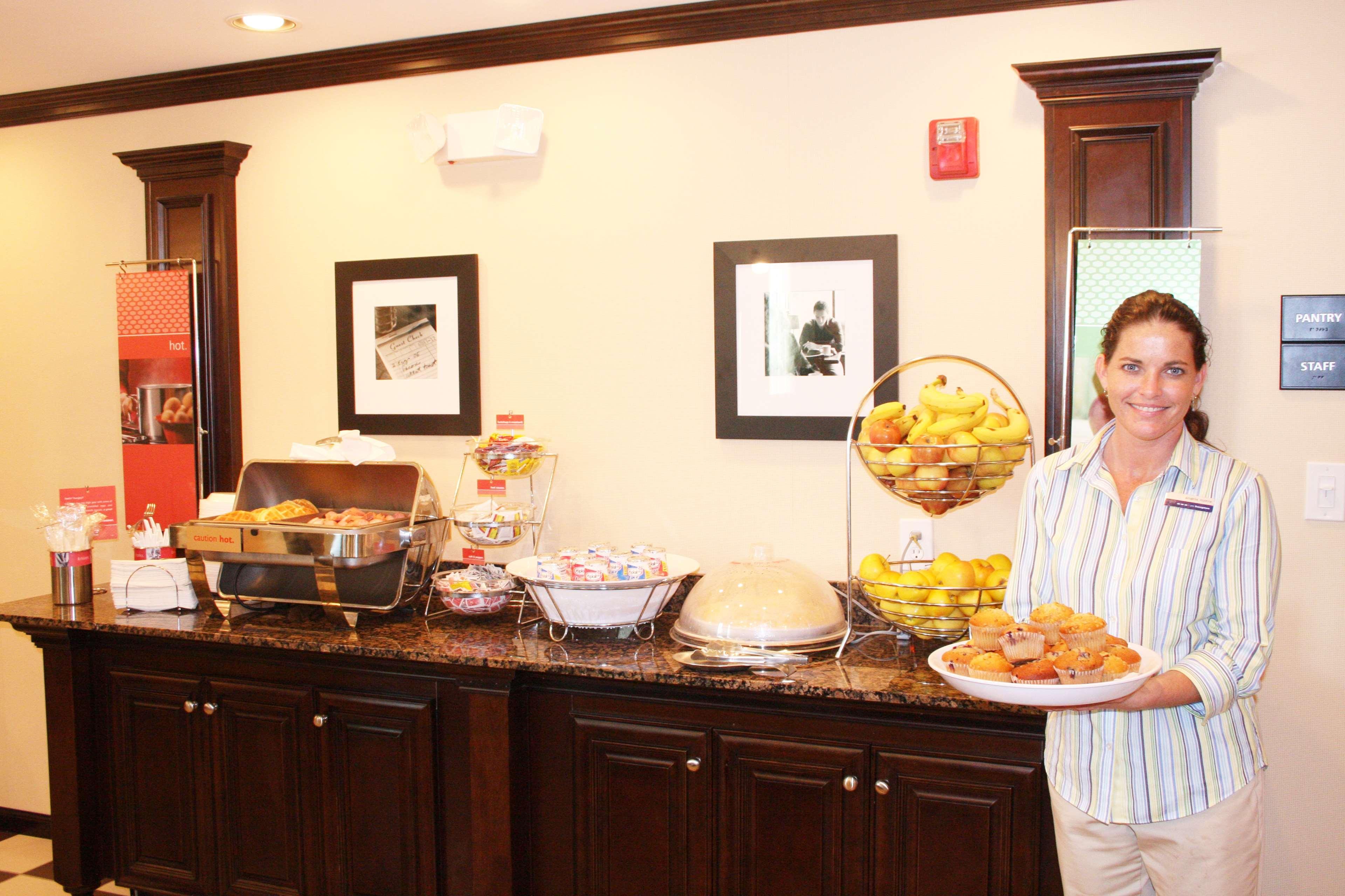 Hampton Inn & Suites Phenix City- Columbus Area Restaurant bilde